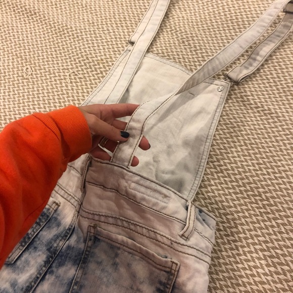 Jean Shorts Overalls - Picture 3 of 4